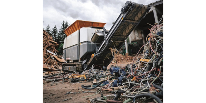 UNTHA America unveils new ZR two shaft shredder
