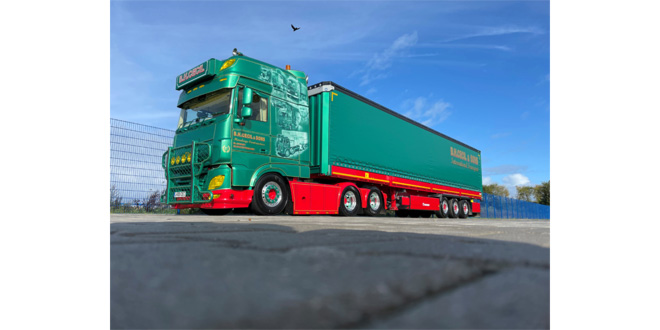 Show stopping Krone trailer measures up for high profile operator