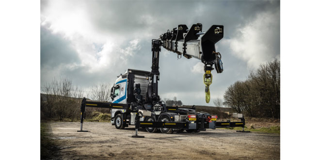 Hiab and MV Commercial reach new heights with delivery of 50th 858 crane
