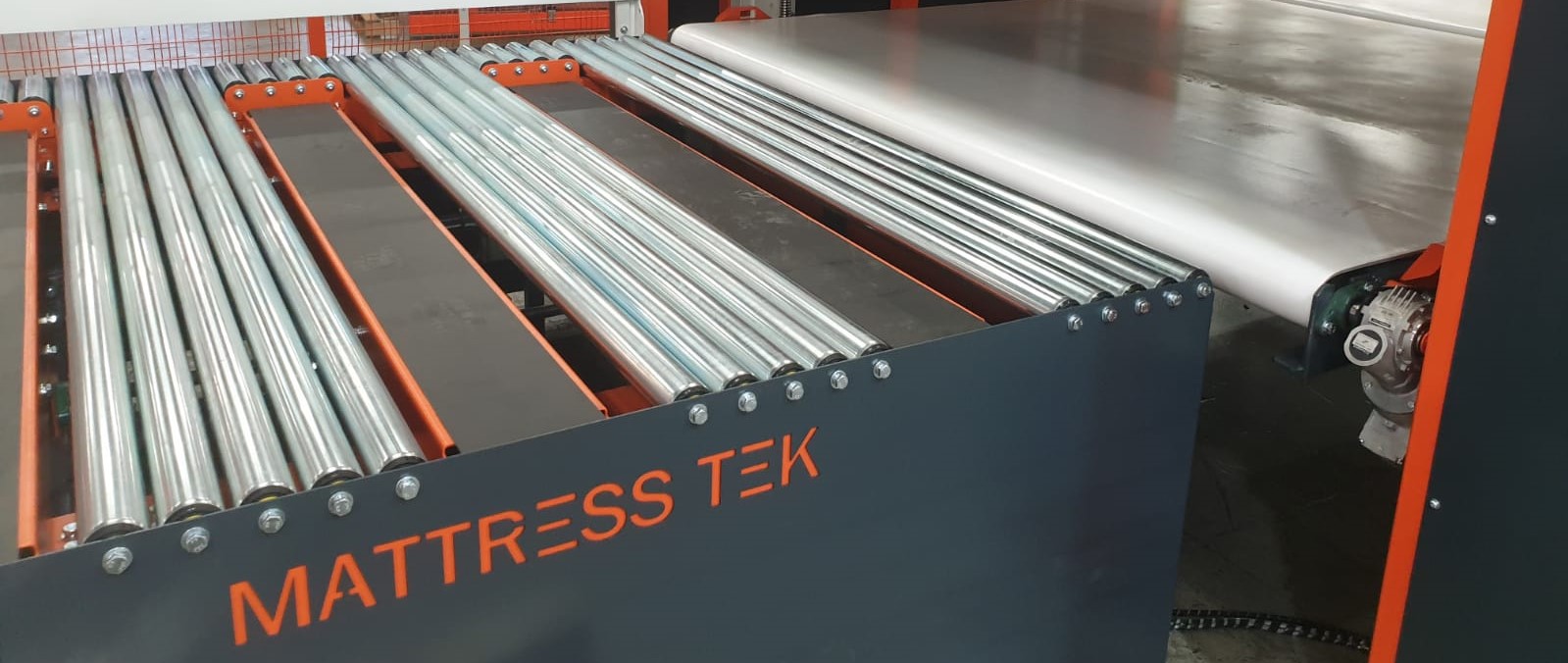 C90 Tec 90 Degree Mattress Turning Conveyor