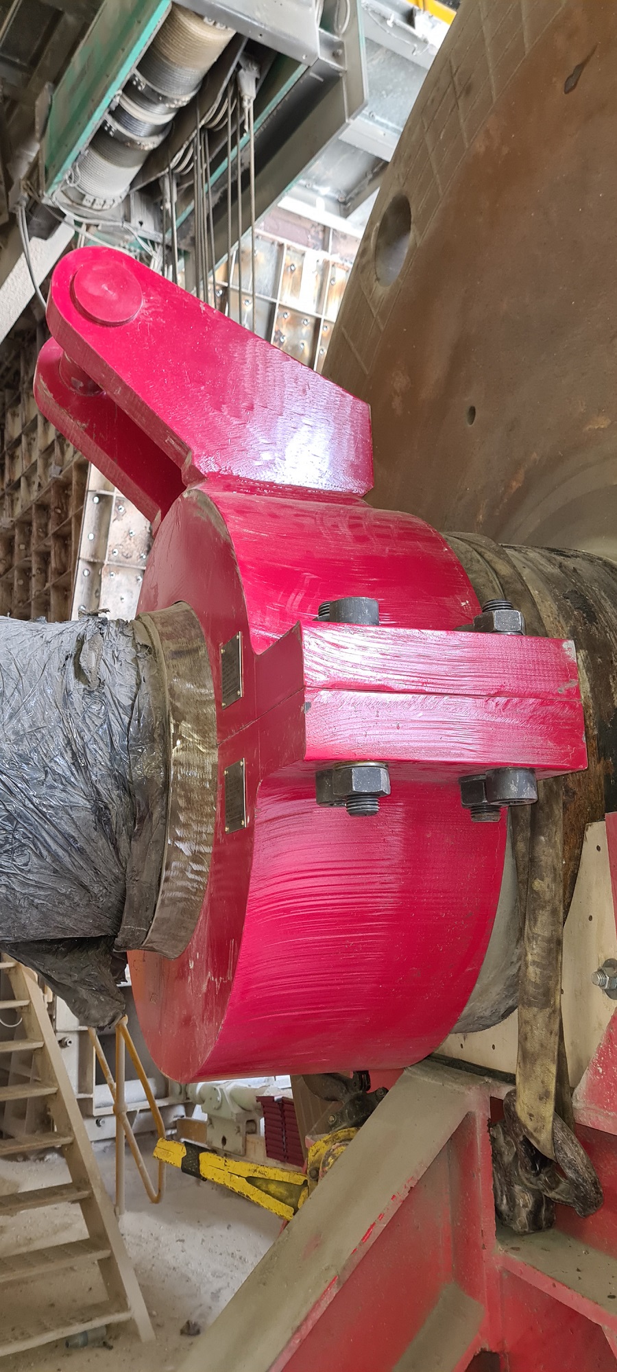 Hoist & Winch designed and manufactured two 41T SWL rotor lifting lugs