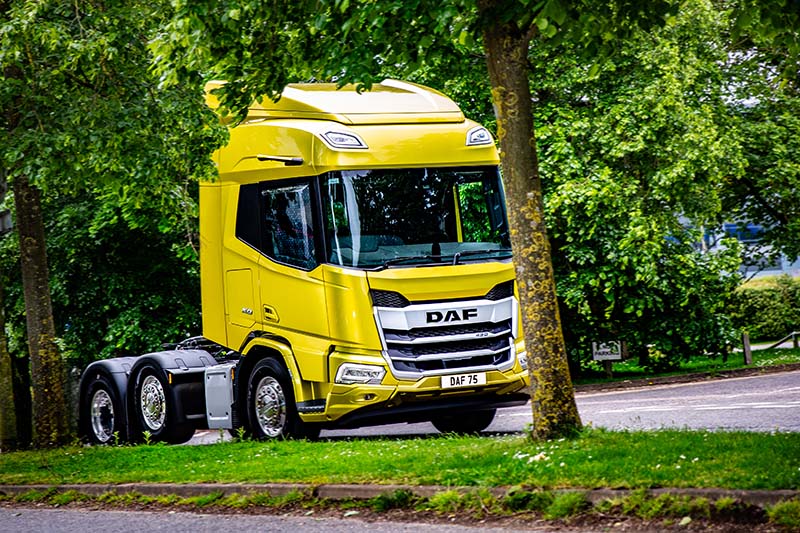 To add to the safety benefits, the DAF Corner Vision system replaces Class-V and Class-VI mirrors to give a 285-degree view across the vehicle’s front and nearside via an easy-to-interpret monitor mounted inside the cab A-pillar