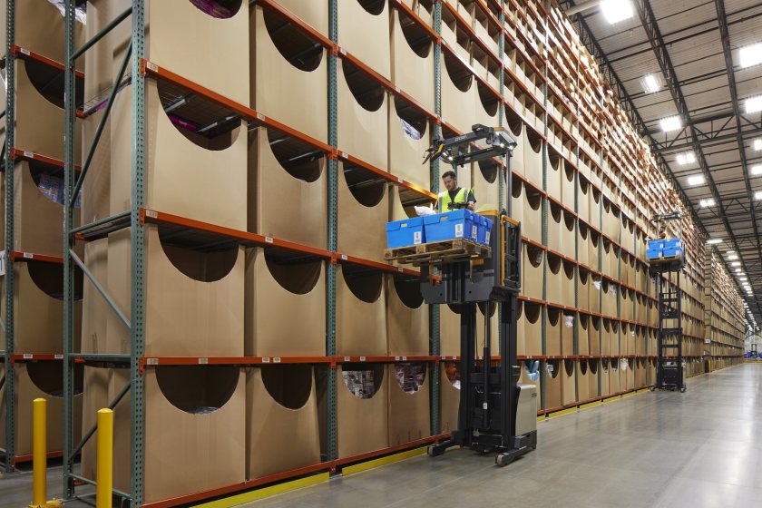The new WJ 50 Series, powered by V-Force 48-volt lithium-ion technology, delivers high energy efficiency