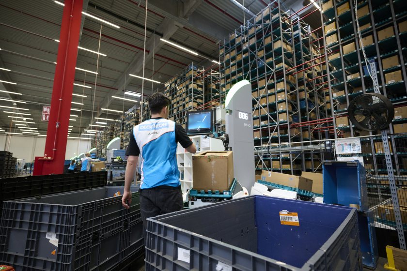 Exotec’s Skypod robots streamline order picking at a Decathlon logistics site