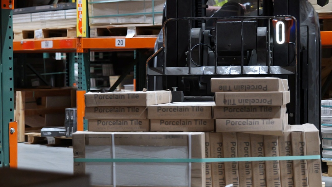 AI forklift tech tracks every pallet in real time as Corvus unveils Trident