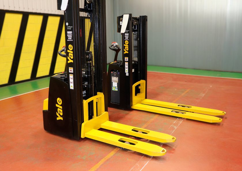 Hydrogen-powered forklift equipped with Intelligent Energy’s IE-LIFT™ fuel cell system