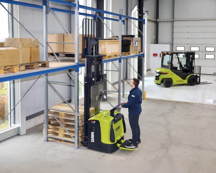 UK risks falling behind on warehouse automation, Exotec warns